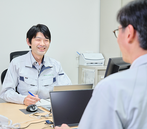 緑水工業株式会社スタッフの仕事の様子